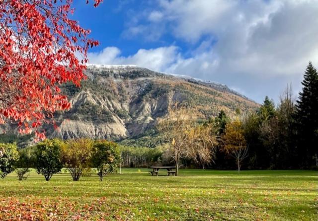 Saint-Pierre-d'Argencon La Source B&B 외부 사진